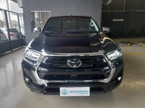 TOYOTA HILUX 2.8 D-4D TURBO DIESEL CD SRX 4X4 AUTOMÁTICO